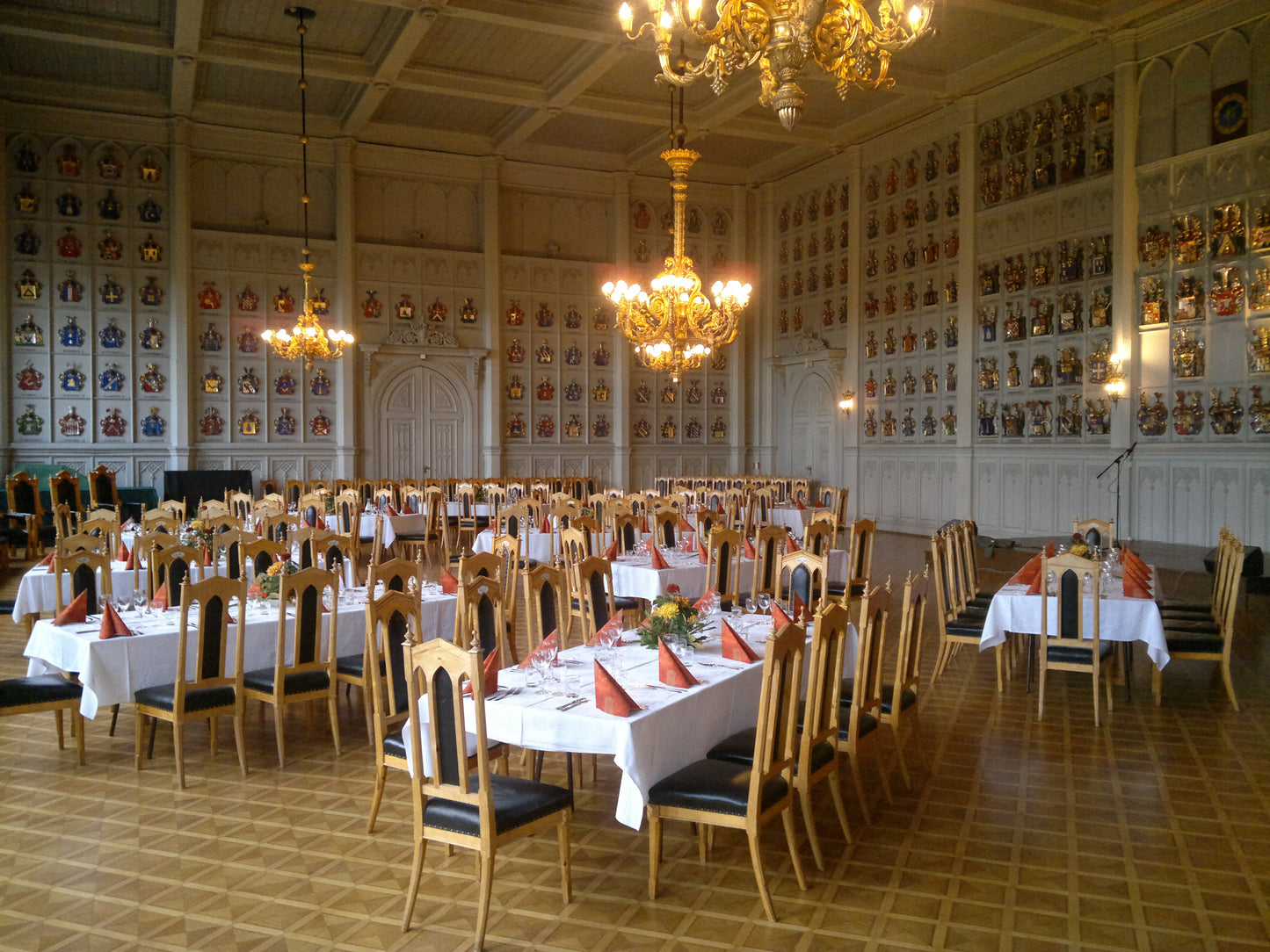 Medlemslunch lördag 12.9.2026 kl. 13.00 på svenska
